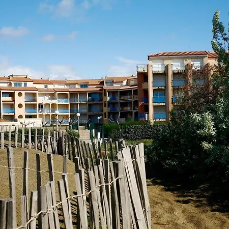 Apartment Agence Jf Immo - 6 Couchages En Front De Dans Avec Piscine Collective V0382 *